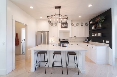 Tiny photo for 368 S 300 E, Mt Pleasant, UT 84647 (MLS # 2133044)