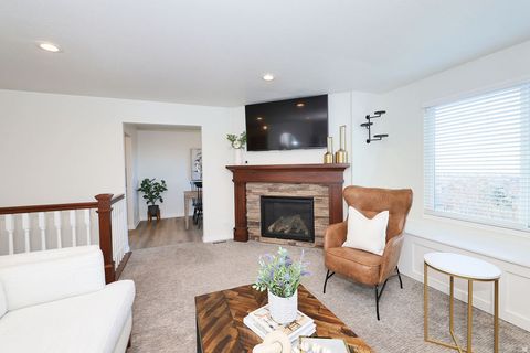 Tiny photo for 4755 S WALLACE LN, Holladay, UT 84117 (MLS # 2122905)