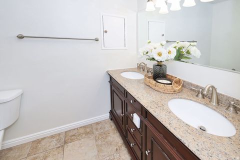 Tiny photo for 4755 S WALLACE LN, Holladay, UT 84117 (MLS # 2122905)