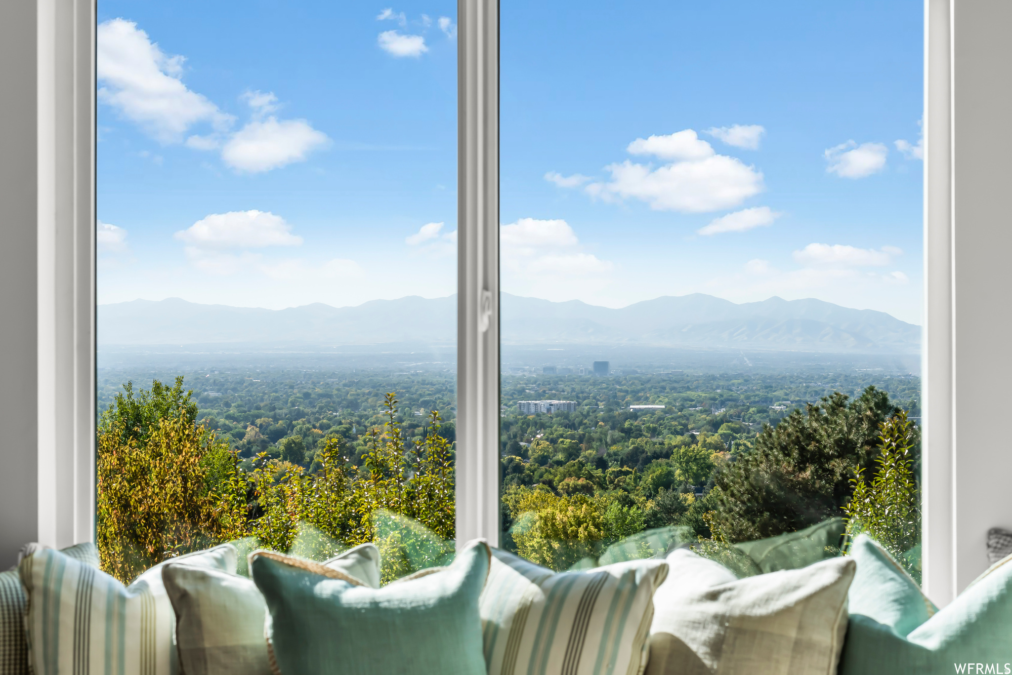 WALLACE LANE - Residential