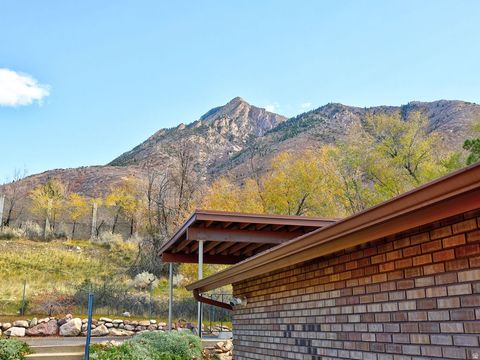 Tiny photo for 4755 S WALLACE LN, Holladay, UT 84117 (MLS # 2122905)
