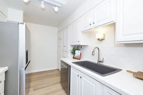 Tiny photo for 4755 S WALLACE LN, Holladay, UT 84117 (MLS # 2122905)