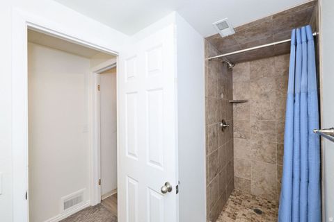 Tiny photo for 4755 S WALLACE LN, Holladay, UT 84117 (MLS # 2122905)