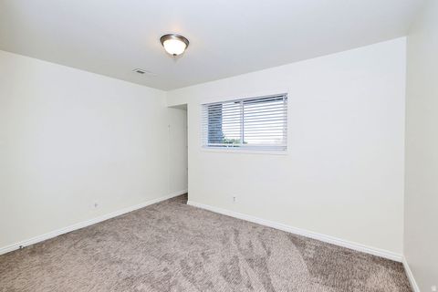 Tiny photo for 4755 S WALLACE LN, Holladay, UT 84117 (MLS # 2122905)
