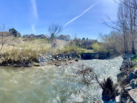 Tiny photo for 1884 TOWN AND COUNTRY RD, Springville, UT 84663 (MLS # 2126204)