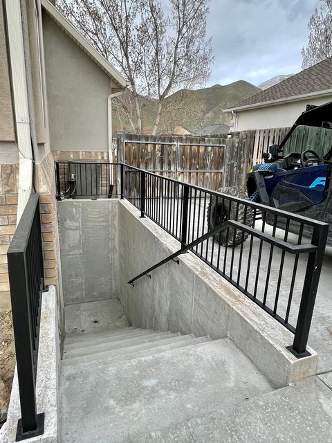 Tiny photo for 1884 TOWN AND COUNTRY RD, Springville, UT 84663 (MLS # 2126204)