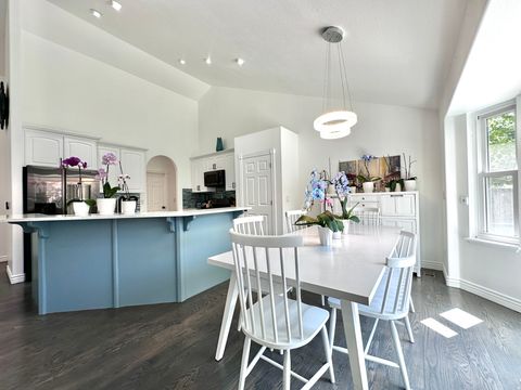 Tiny photo for 1884 TOWN AND COUNTRY RD, Springville, UT 84663 (MLS # 2126204)