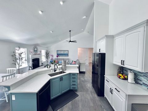 Tiny photo for 1884 TOWN AND COUNTRY RD, Springville, UT 84663 (MLS # 2126204)