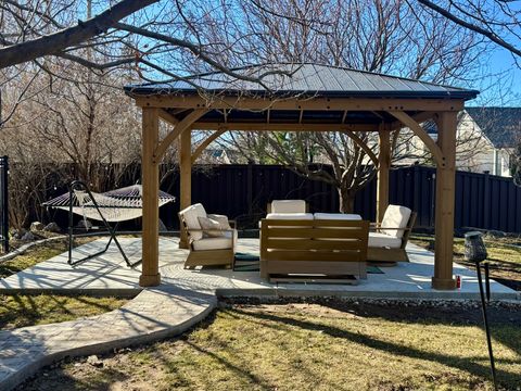 Tiny photo for 1884 TOWN AND COUNTRY RD, Springville, UT 84663 (MLS # 2126204)