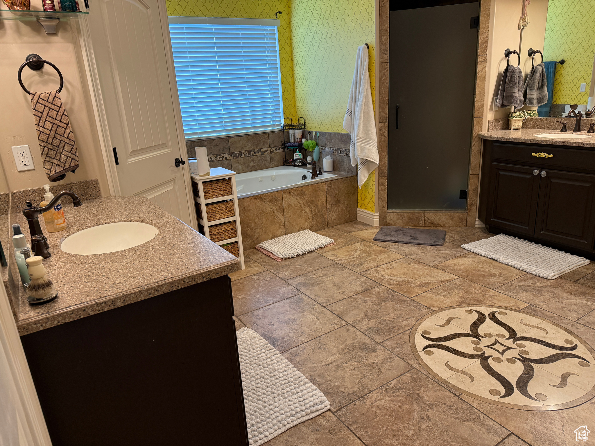 BRIARWOOD - Residential