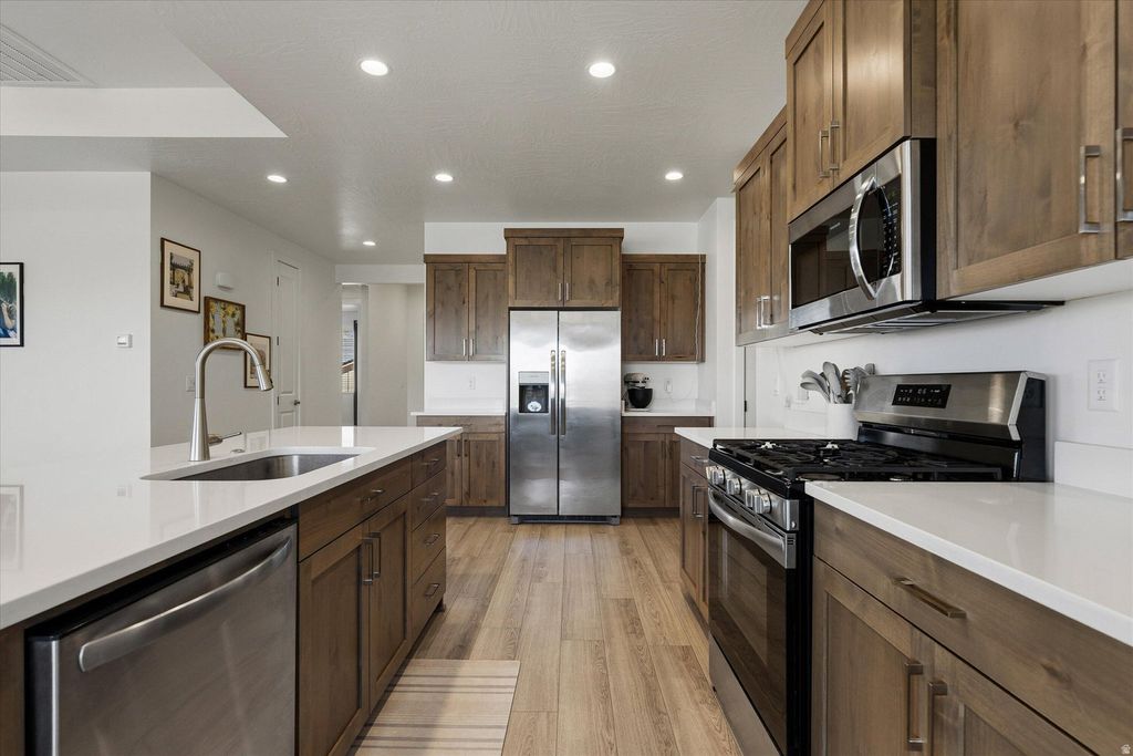 Photo of 1477 W 470 N, Hurricane, UT 84737 (MLS # 2168990)