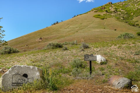 Tiny photo for 7047 S CITY VIEW DR, Cottonwood Heights, UT 84121 (MLS # 2188950)