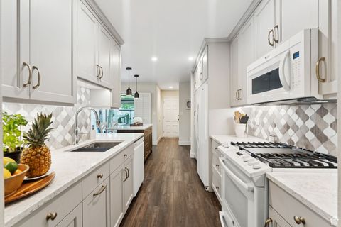 Tiny photo for 4178 S 650 E, Murray, UT 84107 (MLS # 2091715)