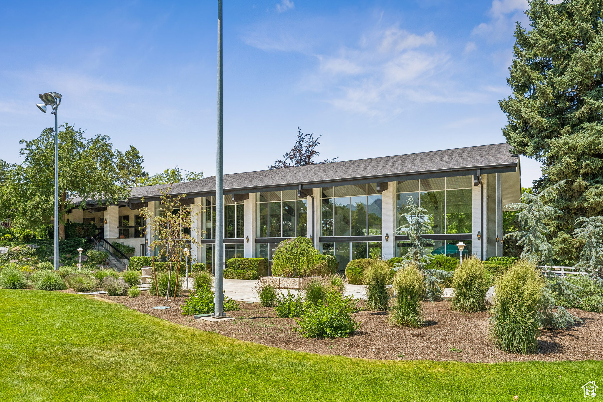 LEXINGTON VILLAGE AT OLD FARM - Residential