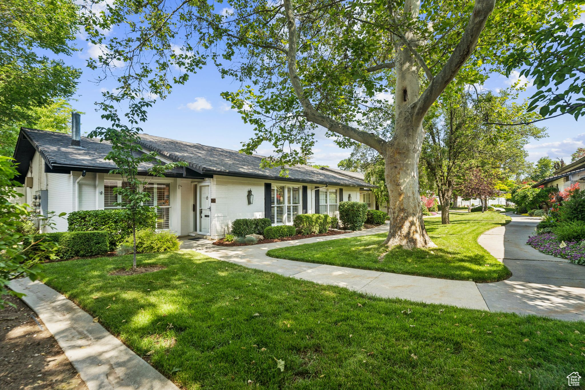 LEXINGTON VILLAGE AT OLD FARM - Residential
