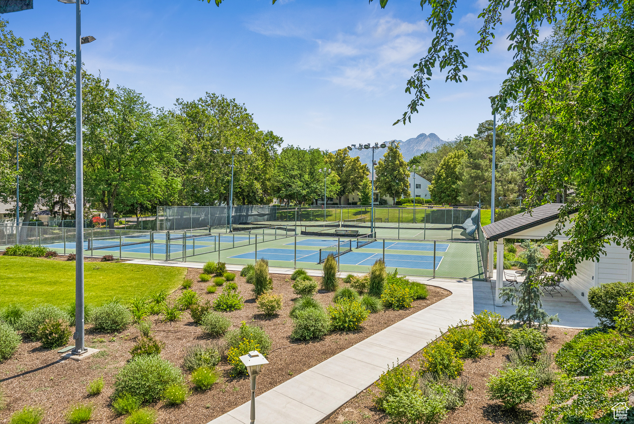 LEXINGTON VILLAGE AT OLD FARM - Residential