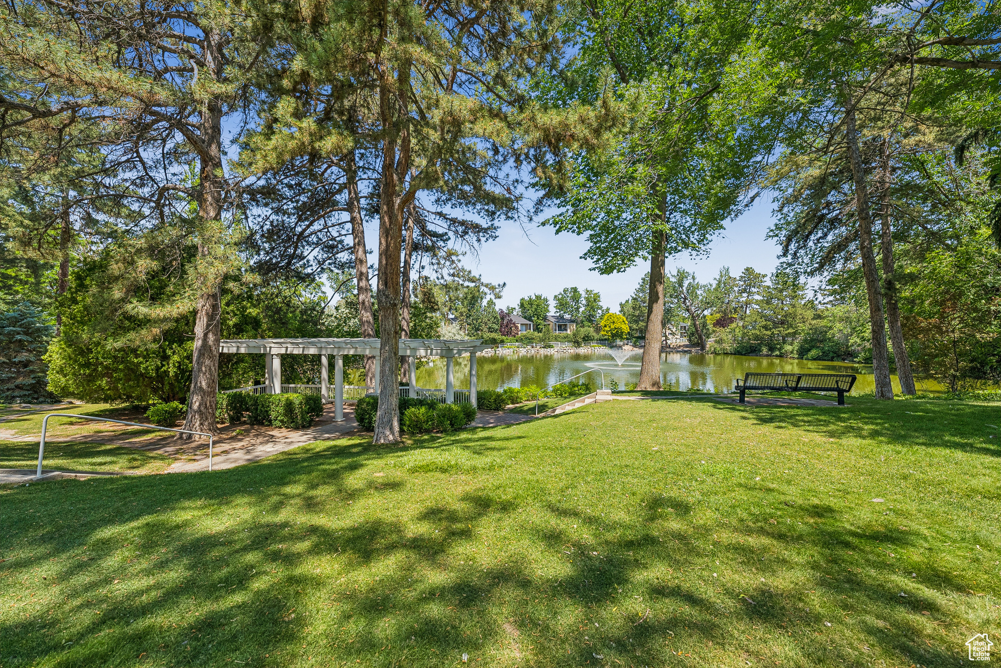LEXINGTON VILLAGE AT OLD FARM - Residential
