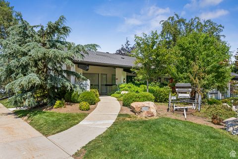 Tiny photo for 4178 S 650 E, Murray, UT 84107 (MLS # 2091715)