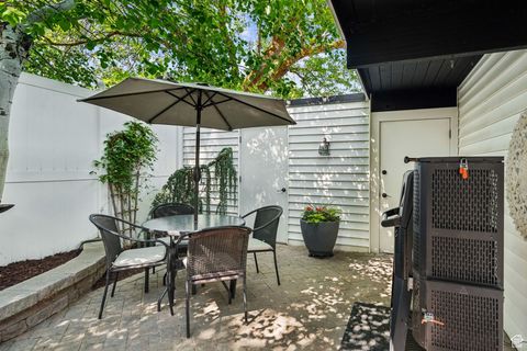 Tiny photo for 4178 S 650 E, Murray, UT 84107 (MLS # 2091715)