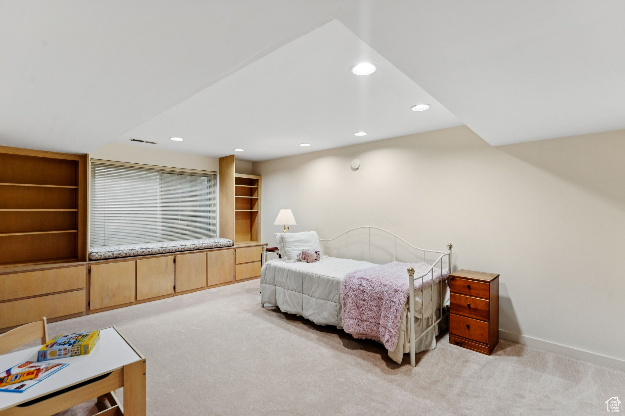 LEXINGTON VILLAGE AT OLD FARM - Residential