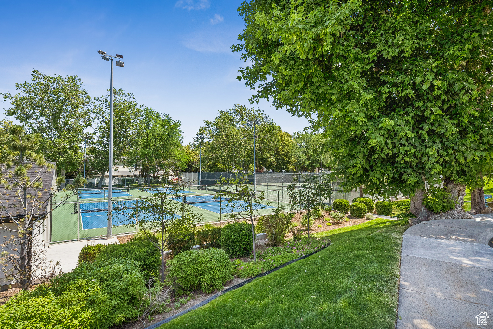 LEXINGTON VILLAGE AT OLD FARM - Residential