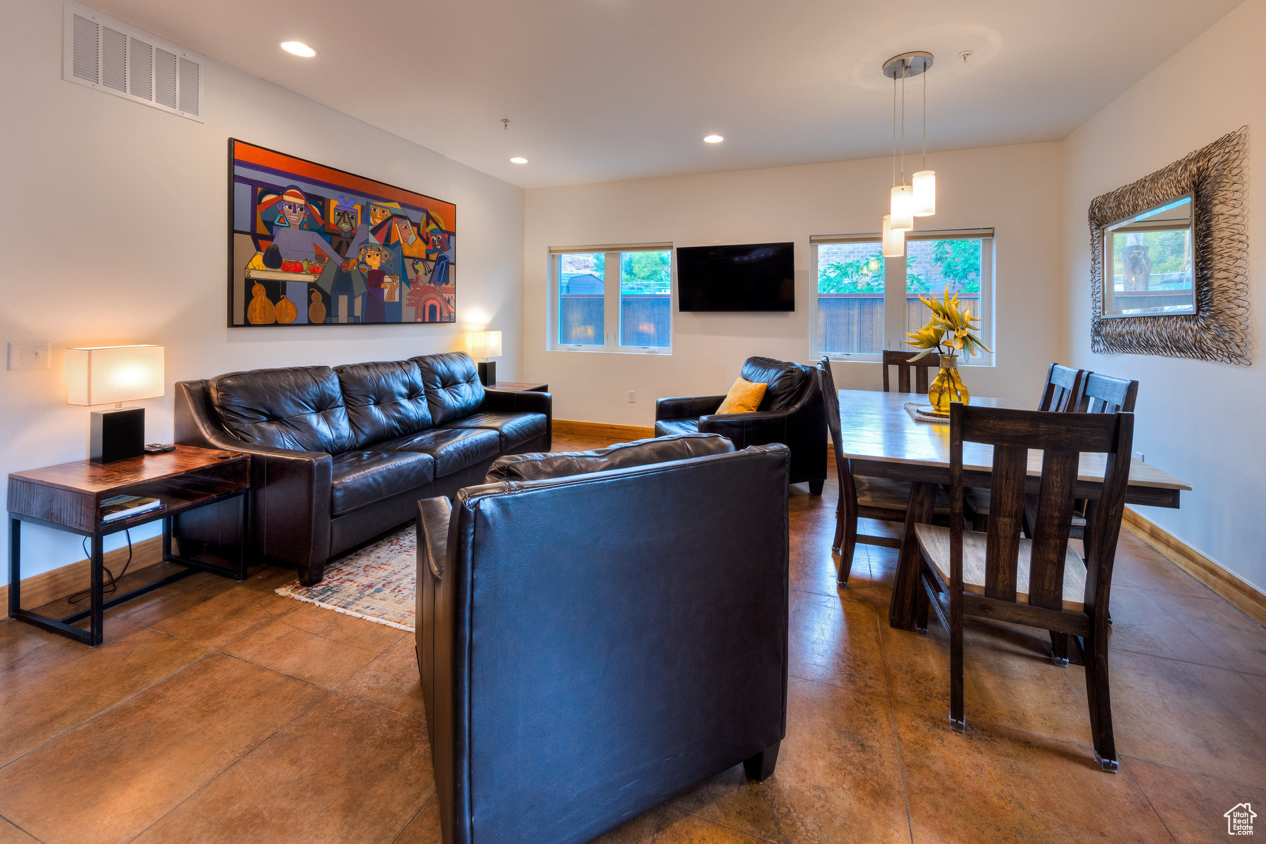 ROBBERS ROOST CONDOS - Residential