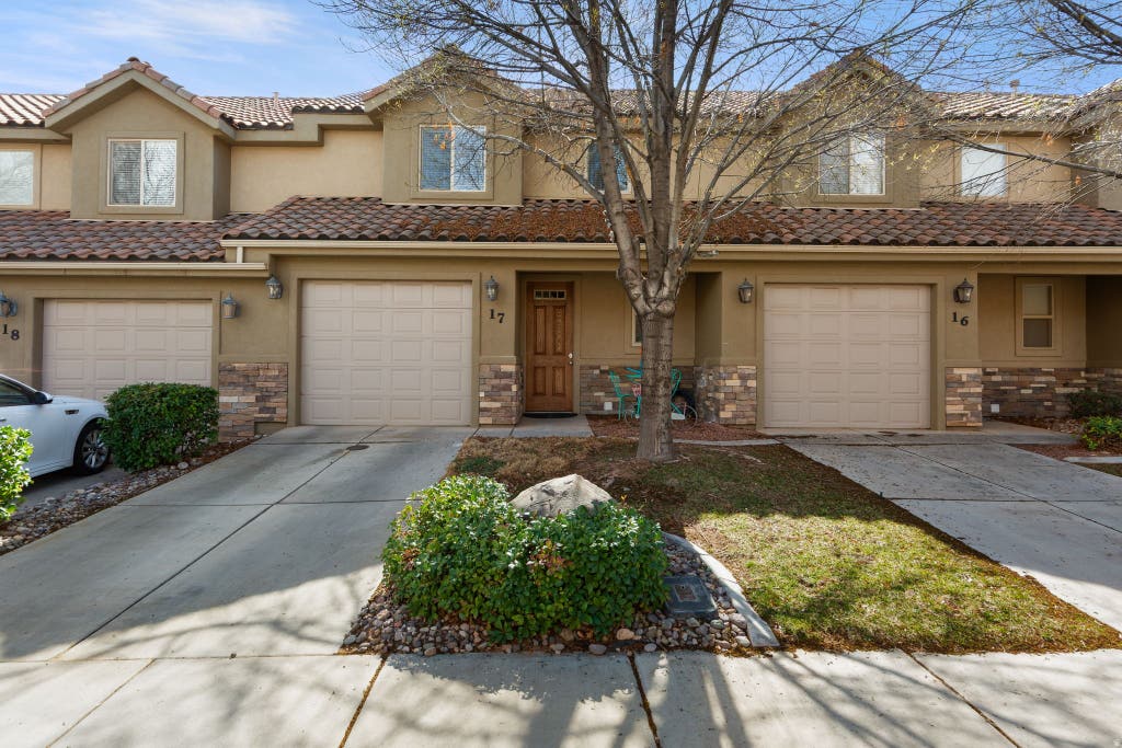 Photo of 150 N 1100 E #17, Washington, UT 84780 (MLS # 2171423)