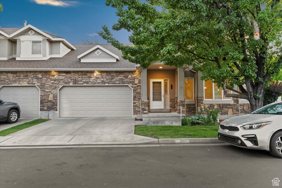 696 S Clearwater Falls Dr, Layton, Utah image 2