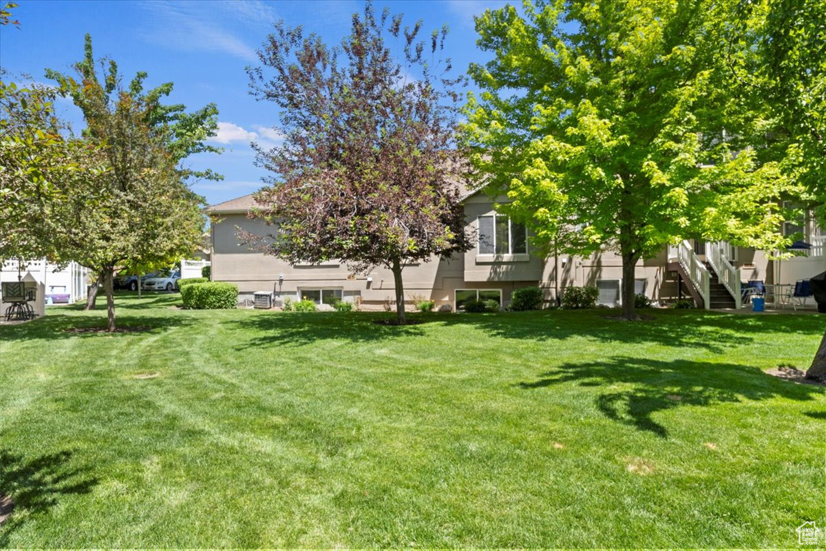 696 S Clearwater Falls Dr, Layton, Utah image 34
