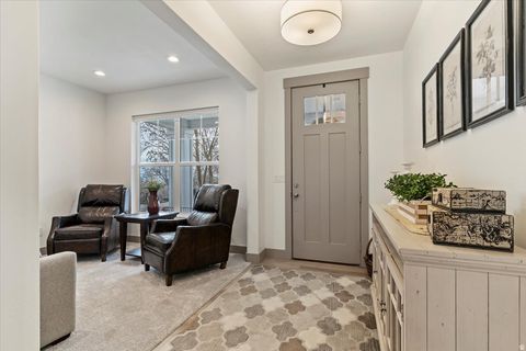 Tiny photo for 365 S MOUNTAIN RD, Fruit Heights, UT 84037 (MLS # 2140421)