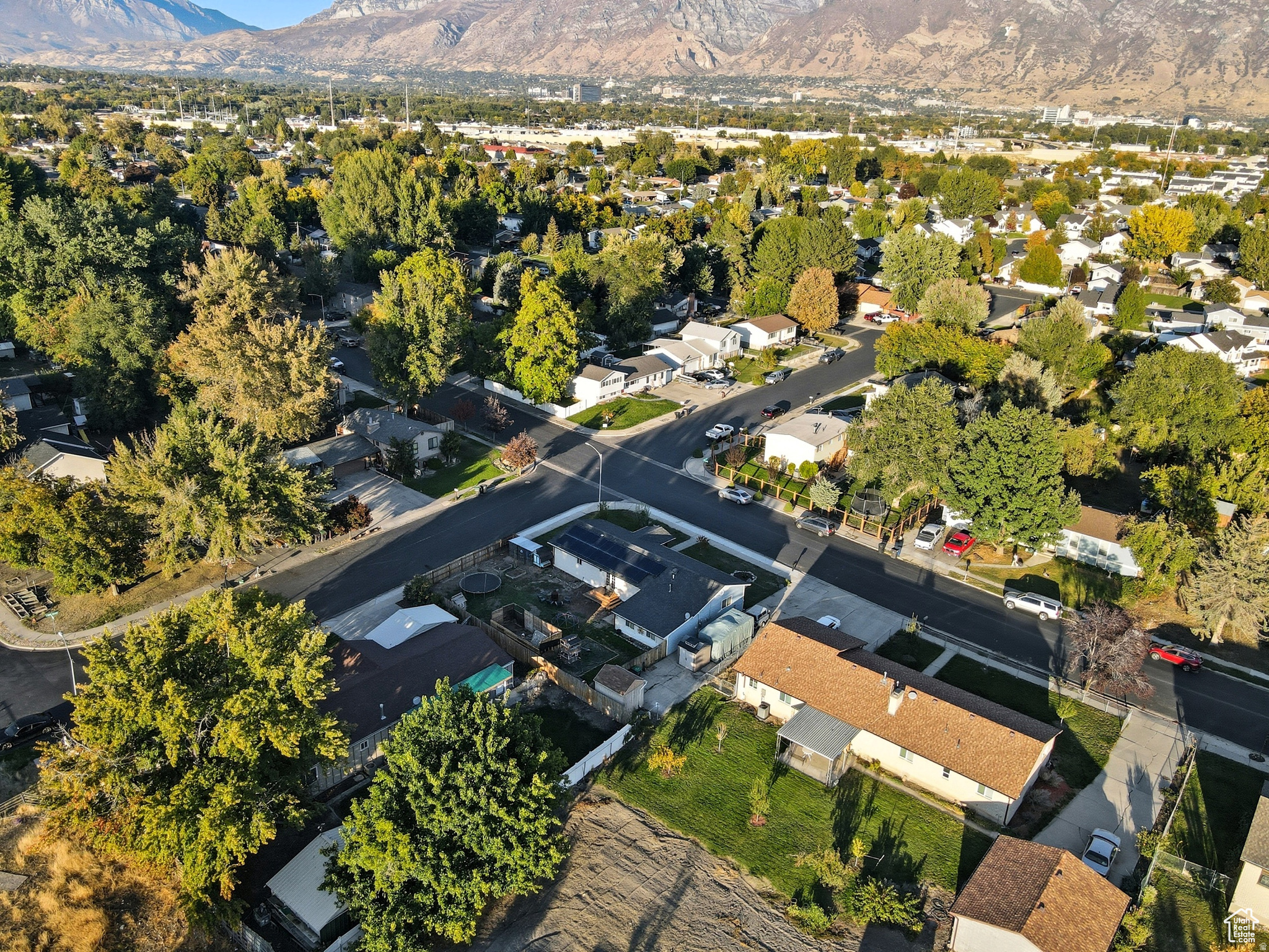 LAKEWAY - Residential