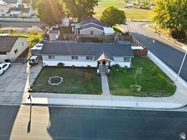 LAKEWAY - Residential