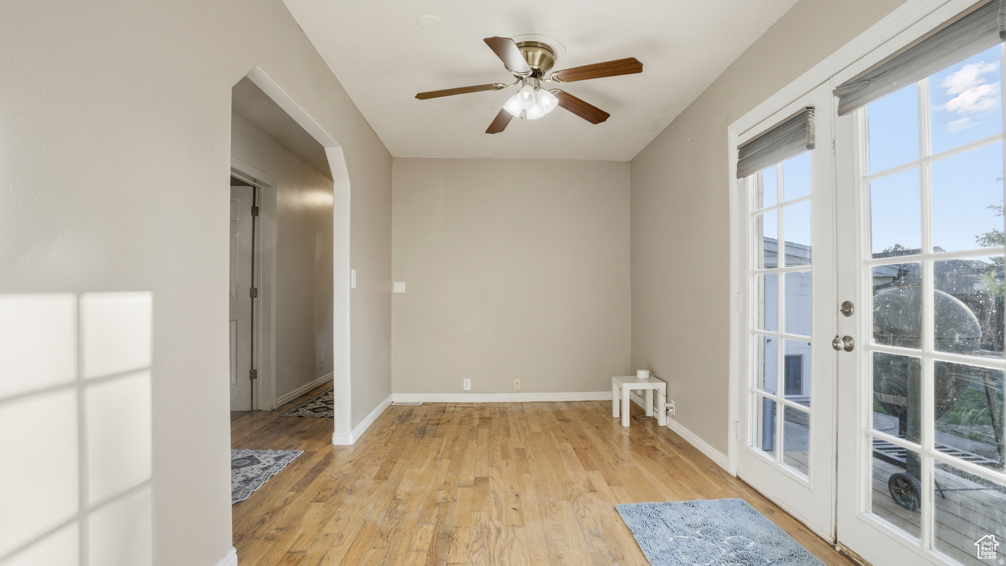 LAKEWAY - Residential