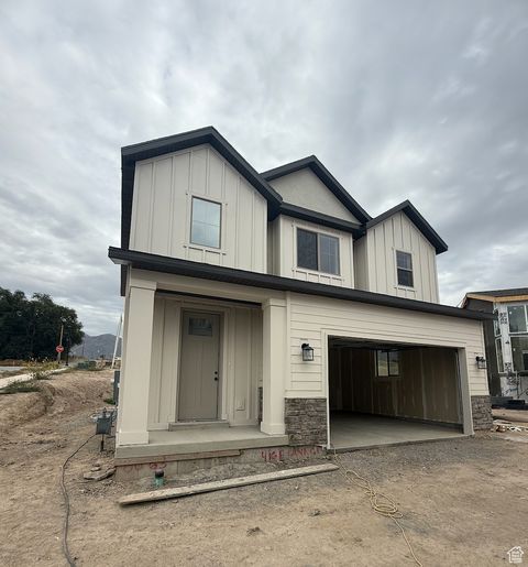 Photo of 416 E LUNA CIR #63, Salem, UT 84653 (MLS # 2108961)