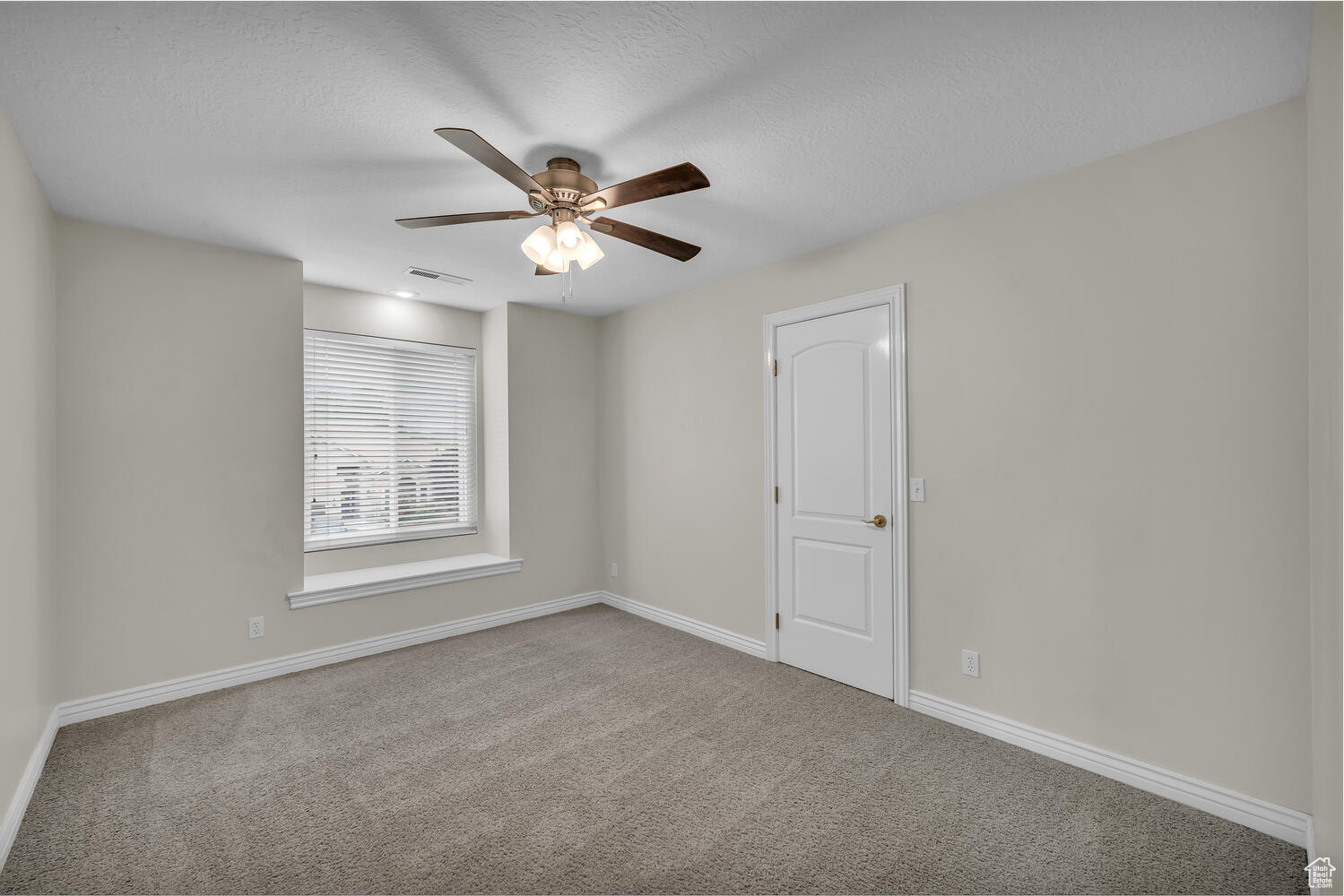 BOULDERS 1 - Residential