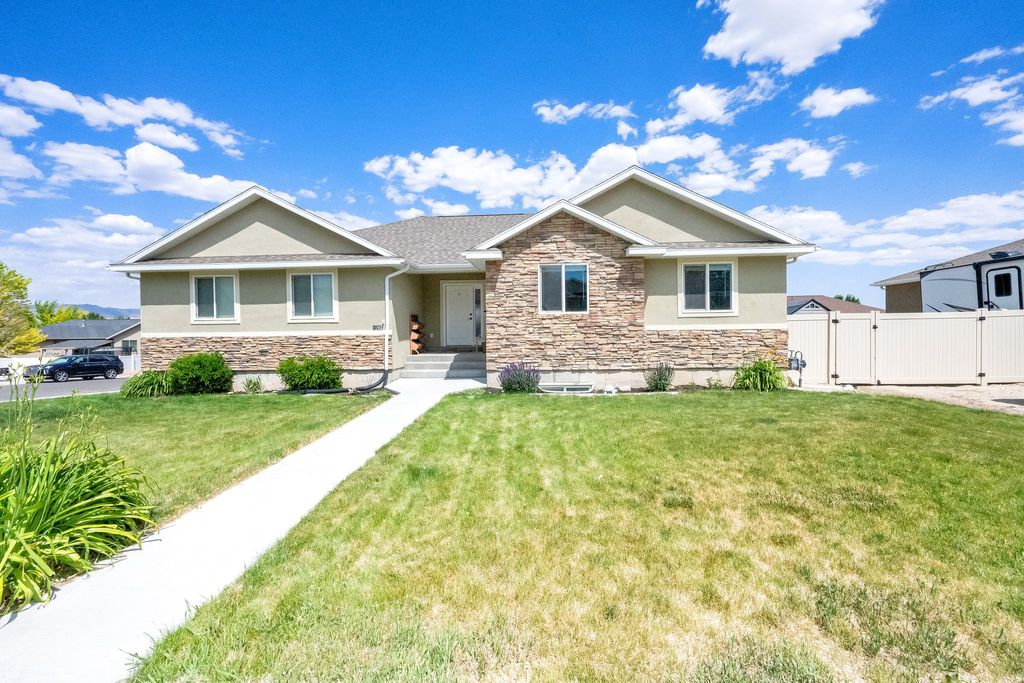 Photo of 126 N BALSAM WAY W, Price, UT 84501 (MLS # 2140913)
