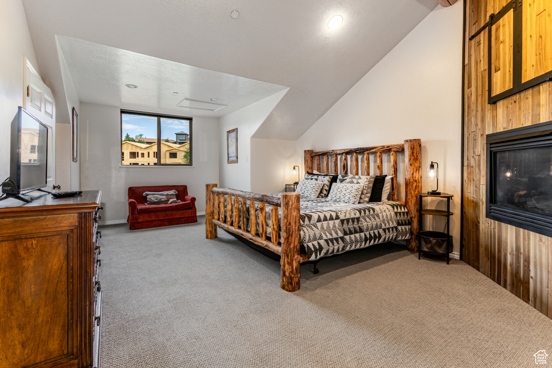 MOOSE HOLLOW - Residential
