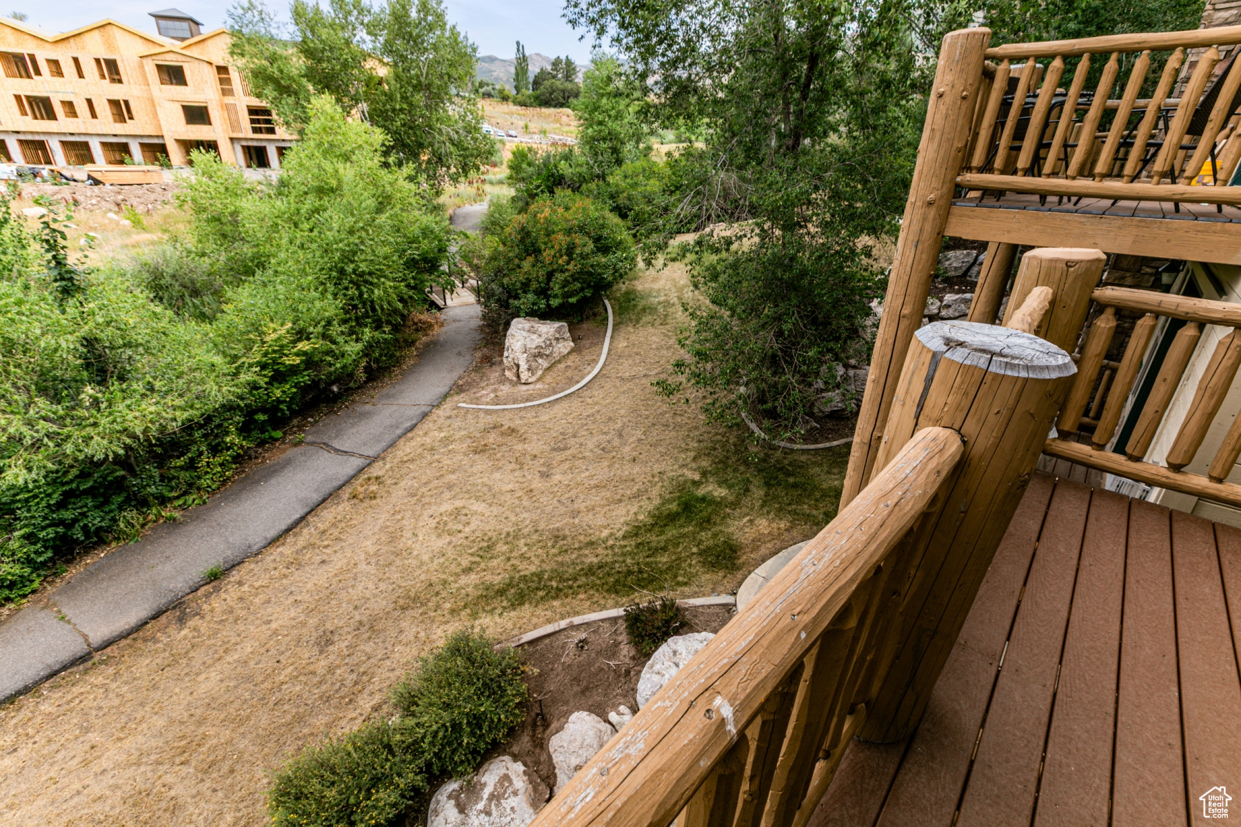 MOOSE HOLLOW - Residential
