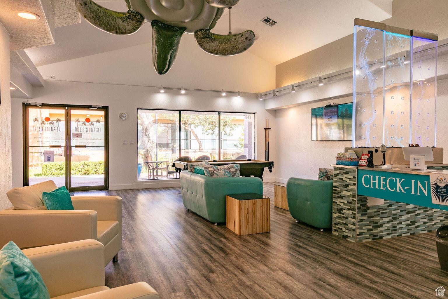 LAS PALMAS RESORT CONDO 1A - Residential