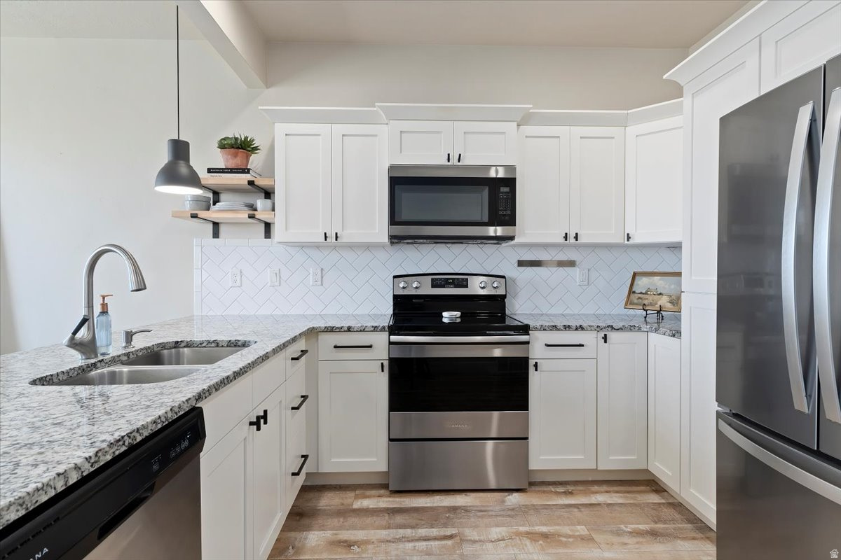 PONY EXPRESS TOWNHOMES - Residential