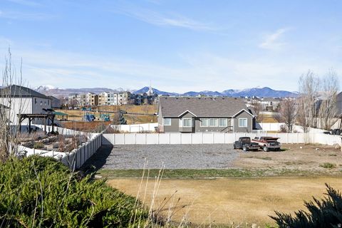 Tiny photo for 11010 S LUCAS LN, South Jordan, UT 84095 (MLS # 2141346)