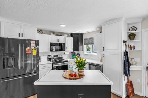 Tiny photo for 840 N 325 W, Bountiful, UT 84010 (MLS # 2162758)