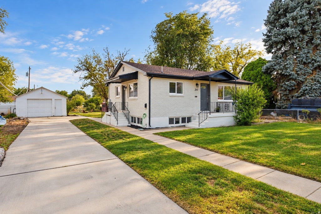 Photo of 265 N CENTER ST, American Fork, UT 84003 (MLS # 2183219)