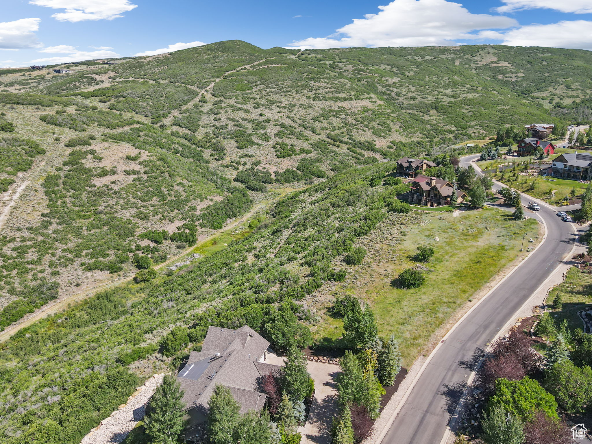 DEER MOUNTAIN - Land