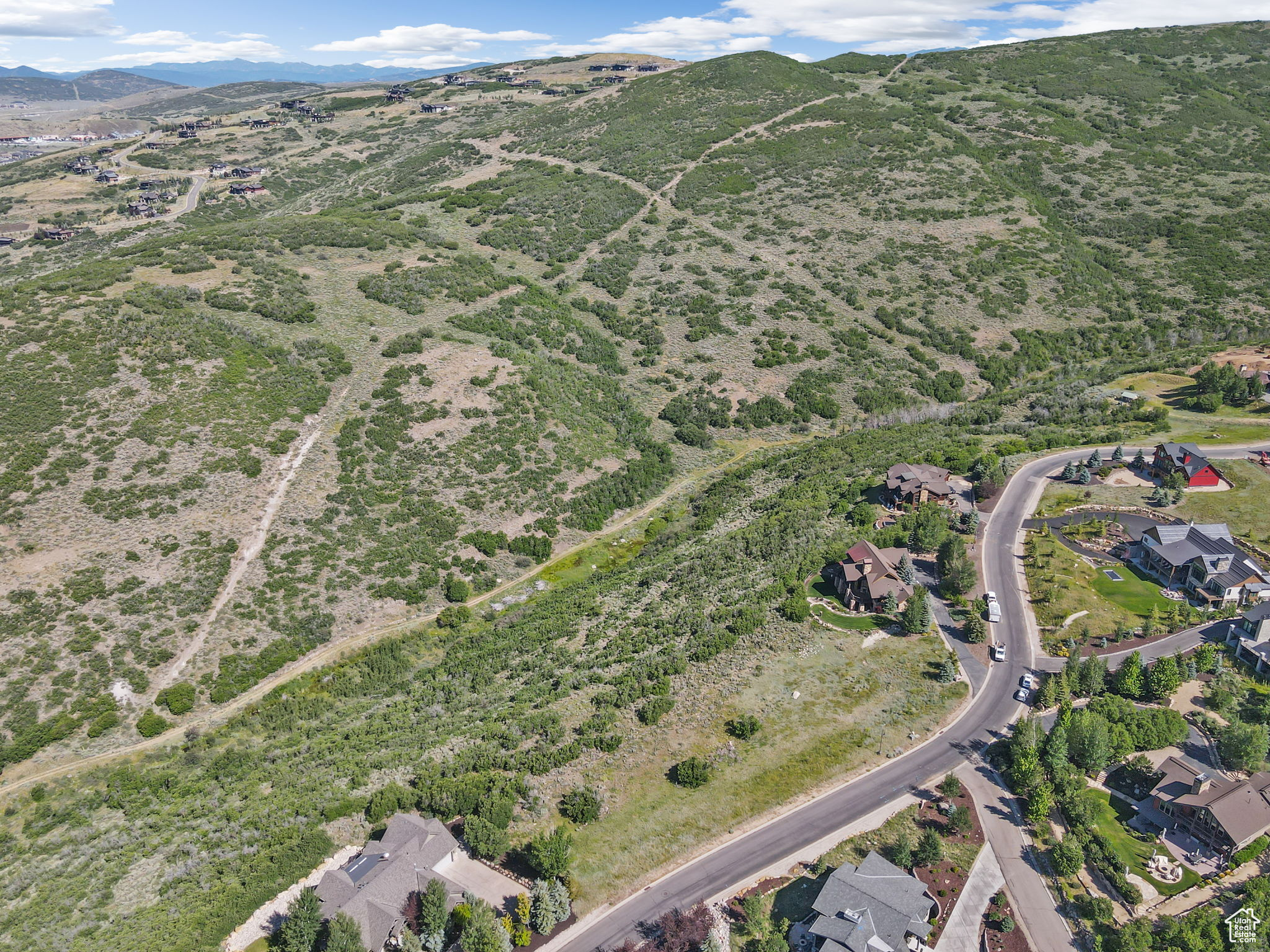 DEER MOUNTAIN - Land