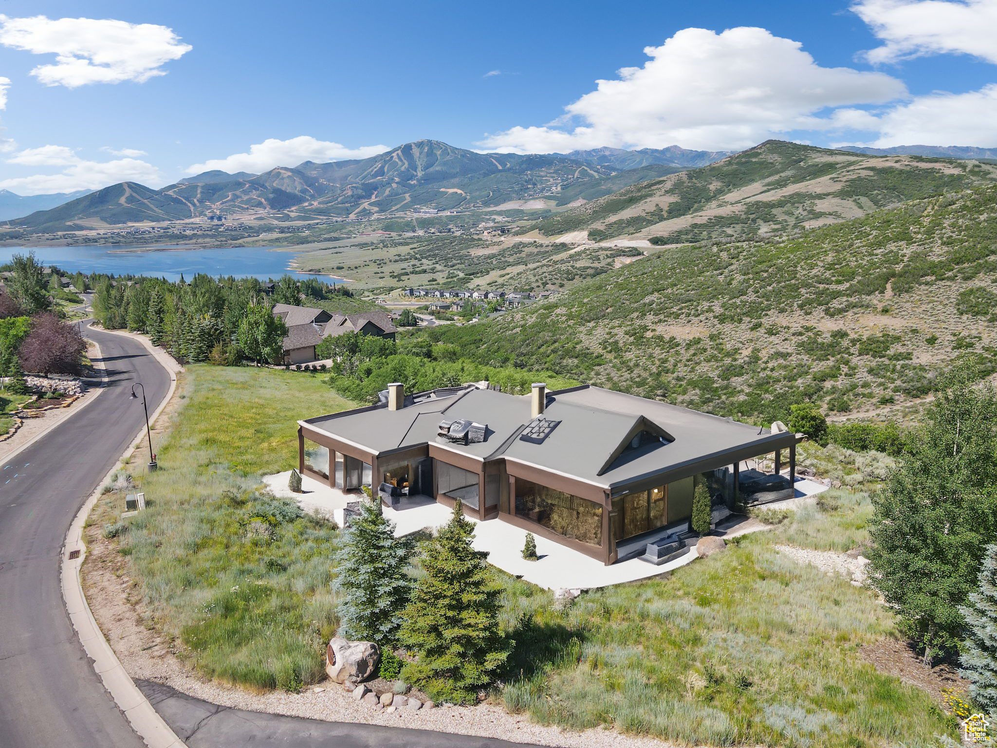 DEER MOUNTAIN - Land