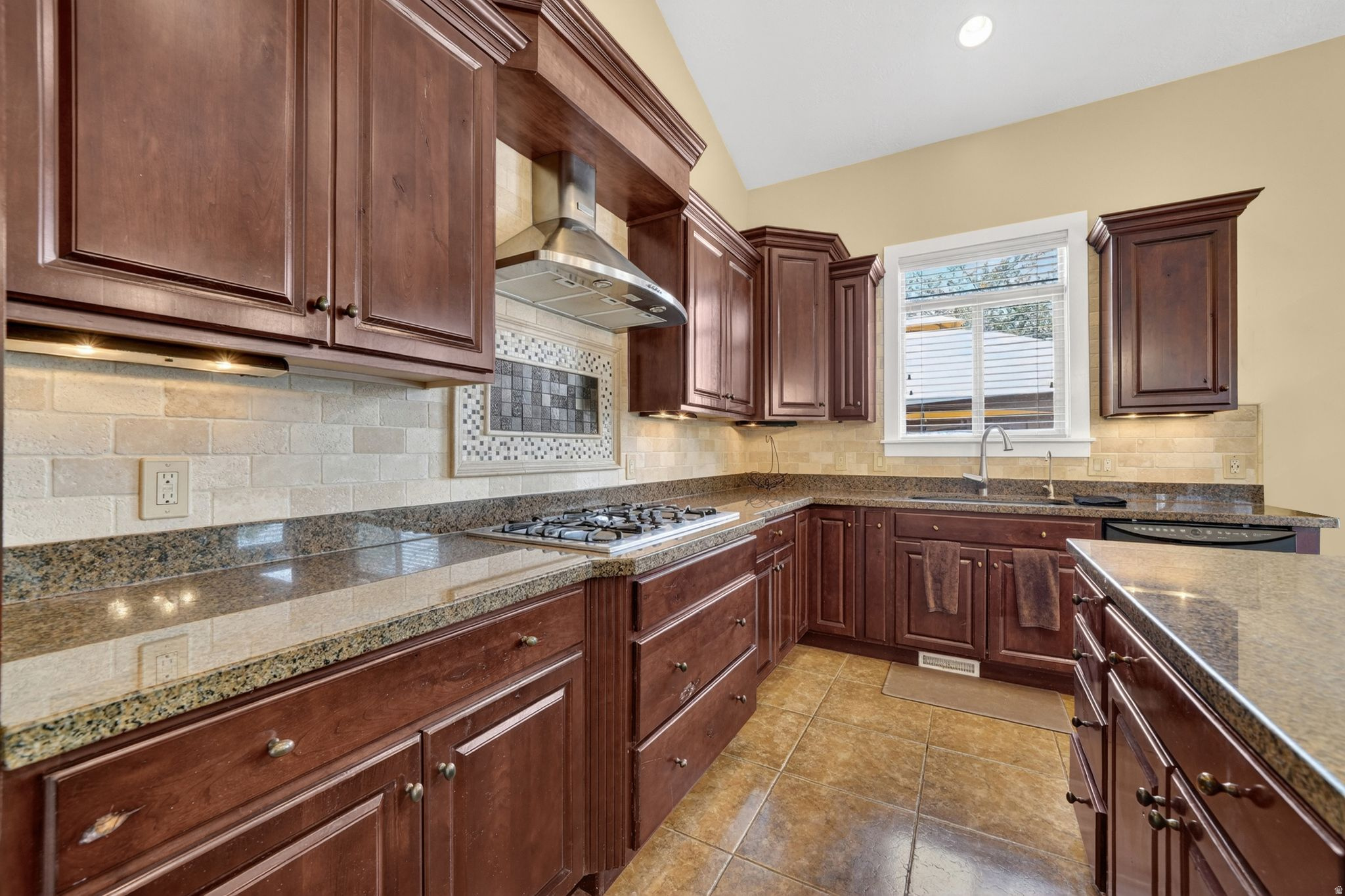 JUNIPER POINT - Residential