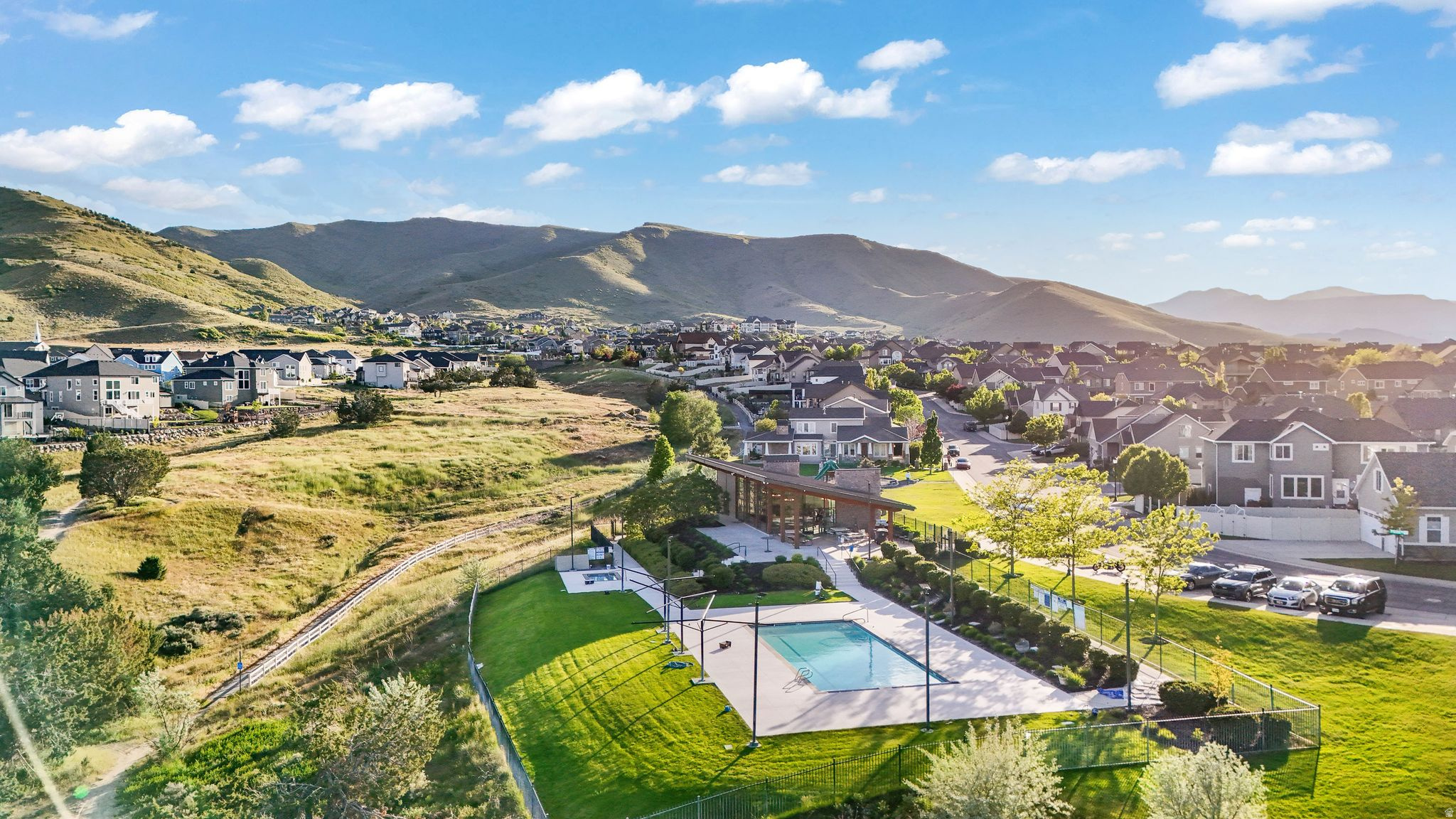 JUNIPER POINT - Residential