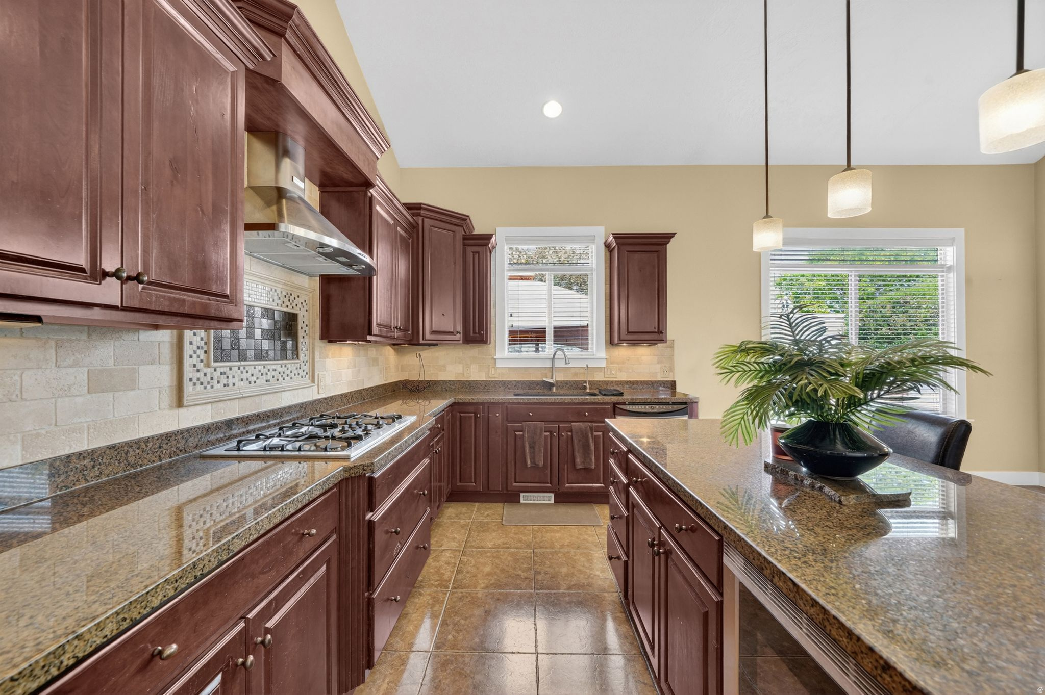 JUNIPER POINT - Residential
