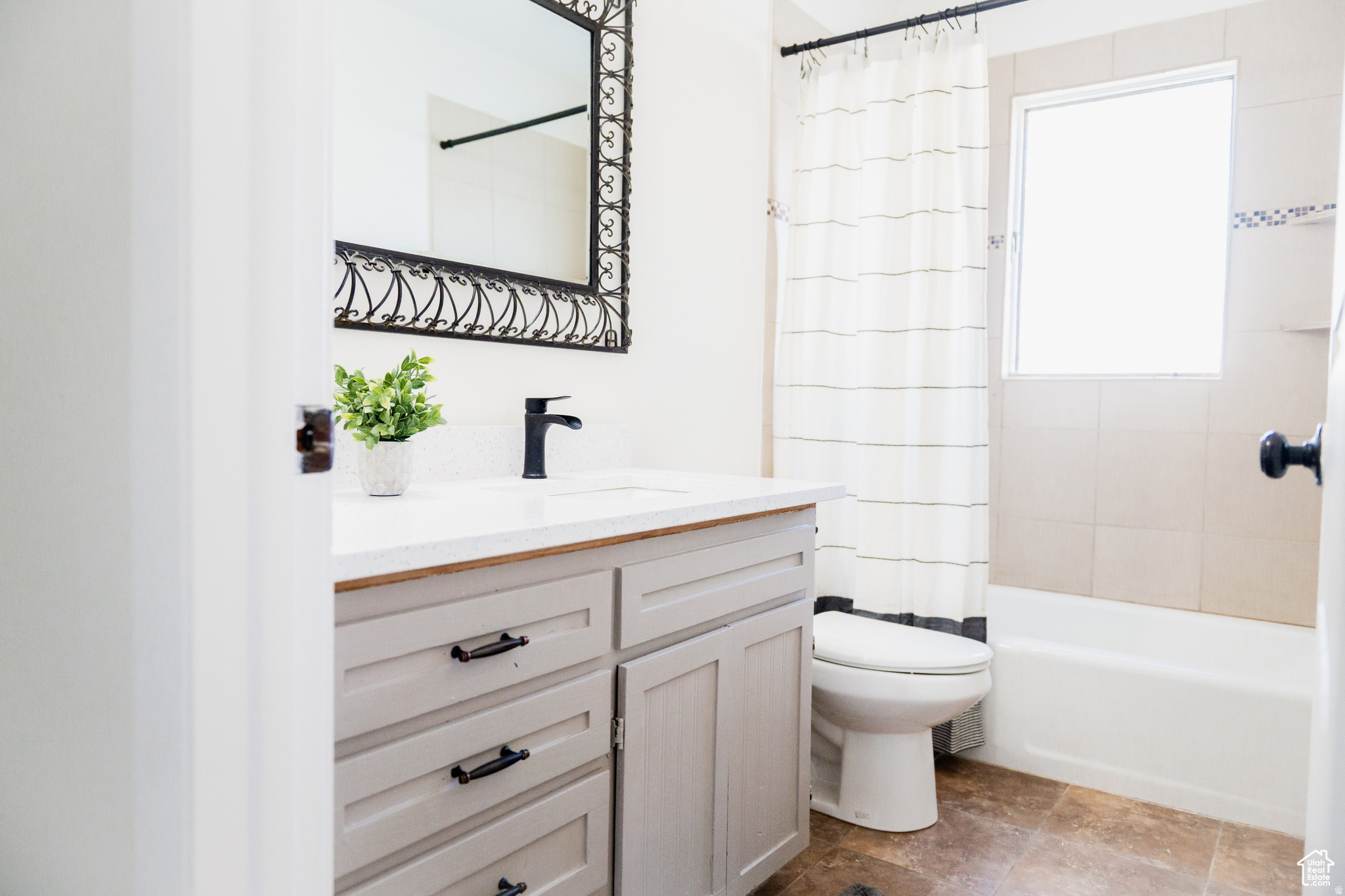 HOLMGREN - Residential